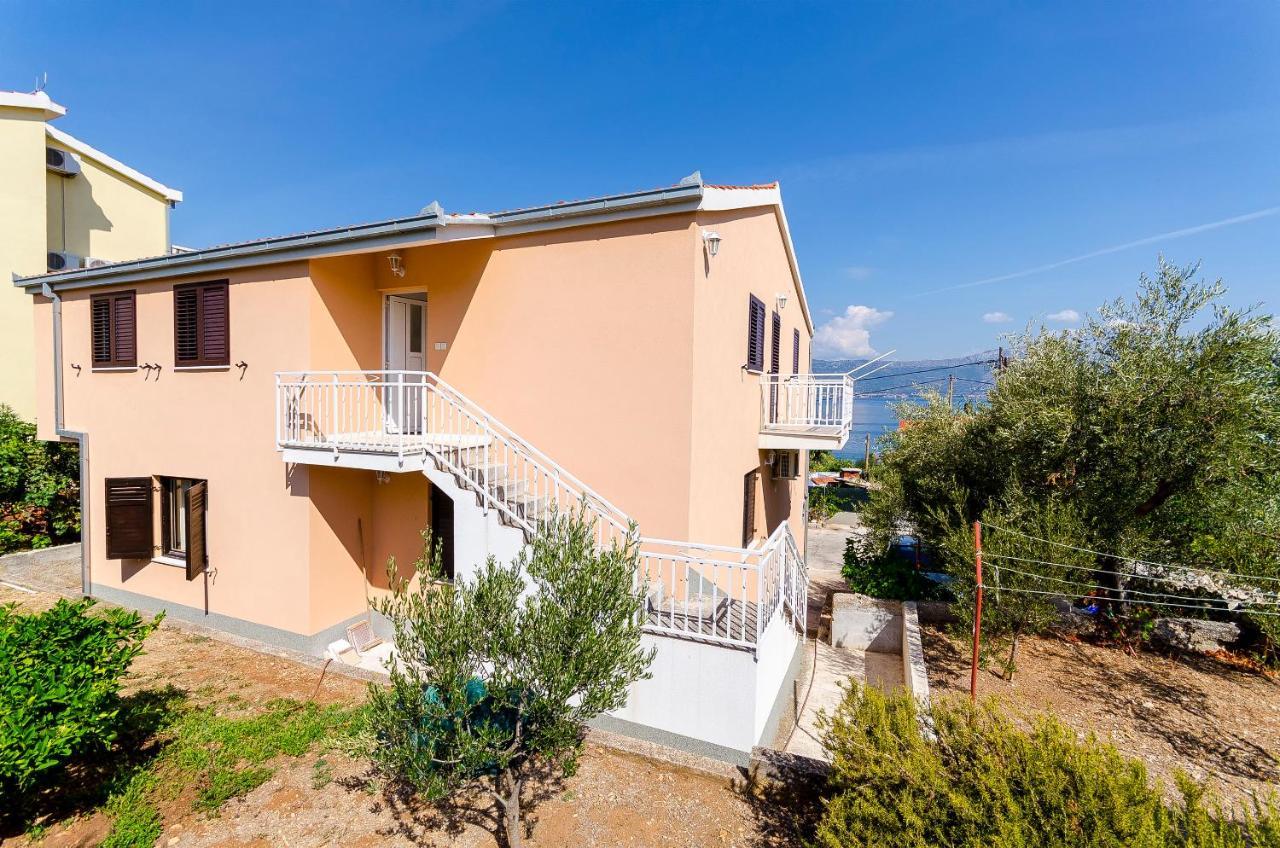 Apartments Milka Slatine Exterior foto